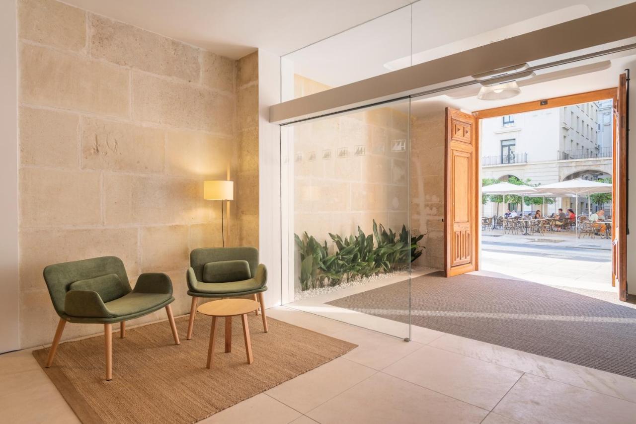 Eurostars Portico لقنت المظهر الخارجي الصورة Entrance to the hotel