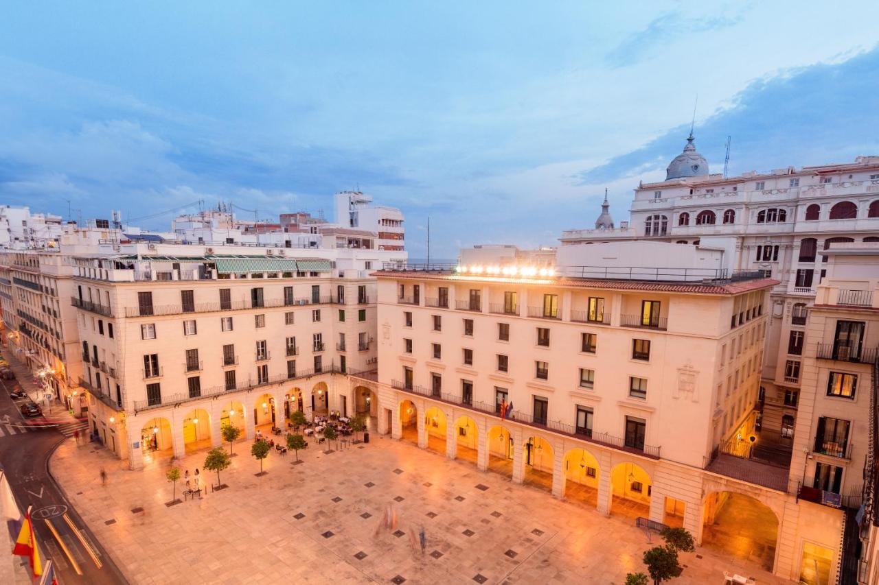 Eurostars Portico لقنت المظهر الخارجي الصورة Plaza de la Asunción