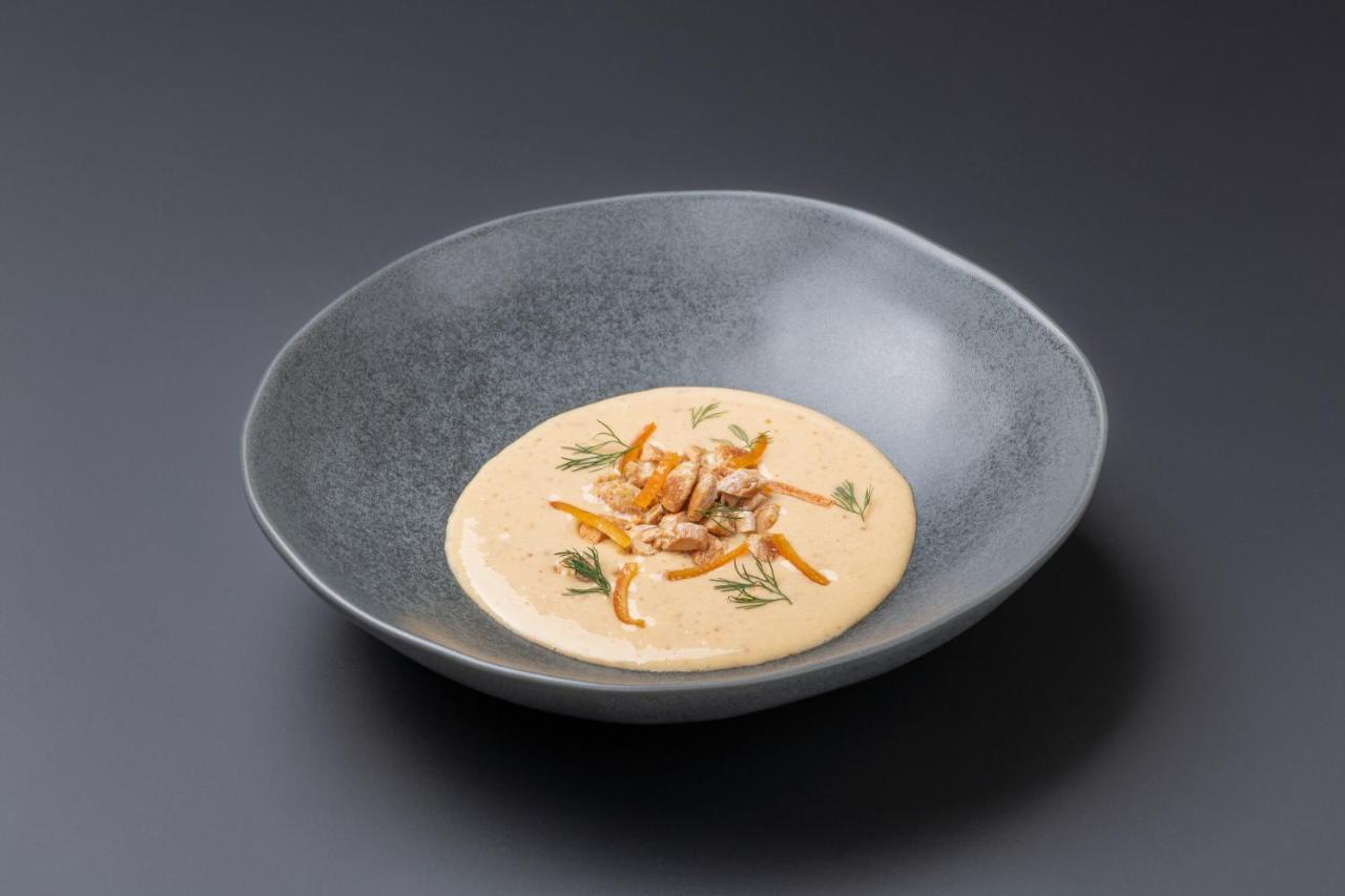 Eurostars Portico لقنت المظهر الخارجي الصورة A bowl of tahini